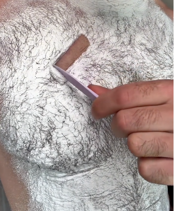 <p><strong>Real Body Hair. Real Results.</strong></p>